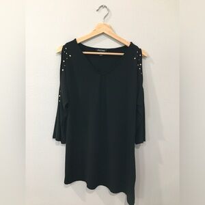 Roz & Ali black and gold blouse
